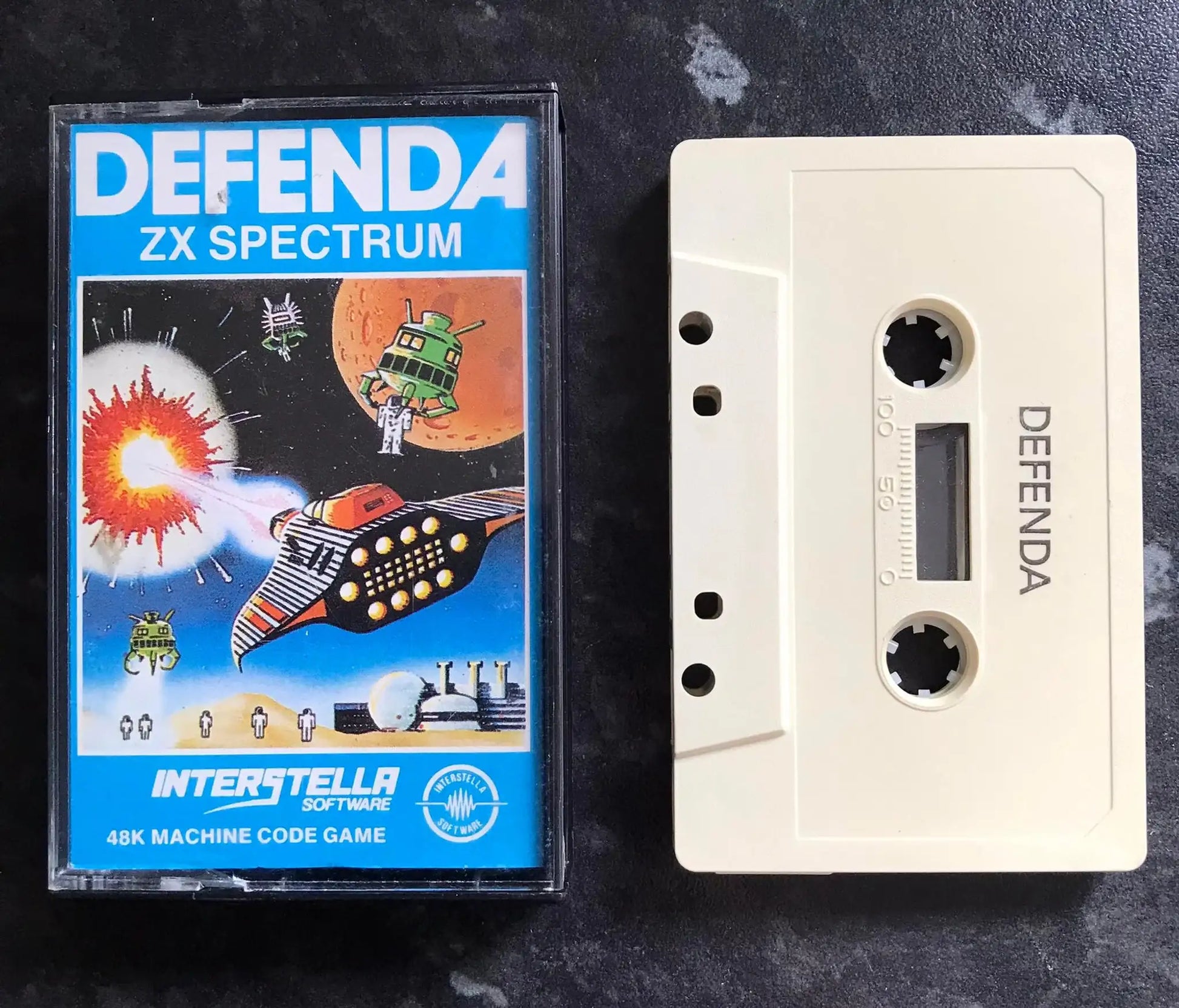 Defenda (Working), ZX Spectrum, by Interstella (ULTRA RARE) Magretro