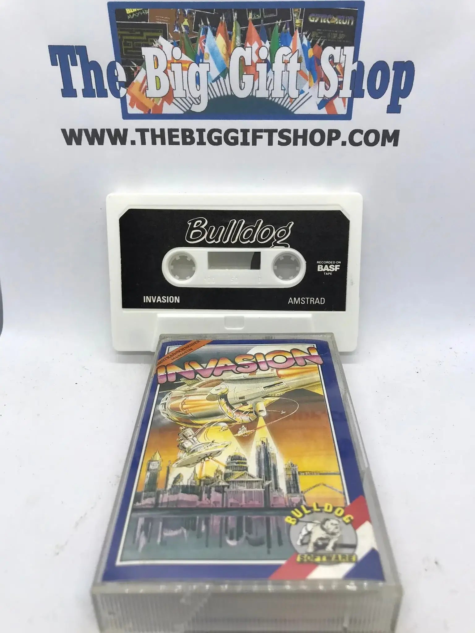 Invasion, CPC 464 / 664 Released by Bulldog Software Magretro
