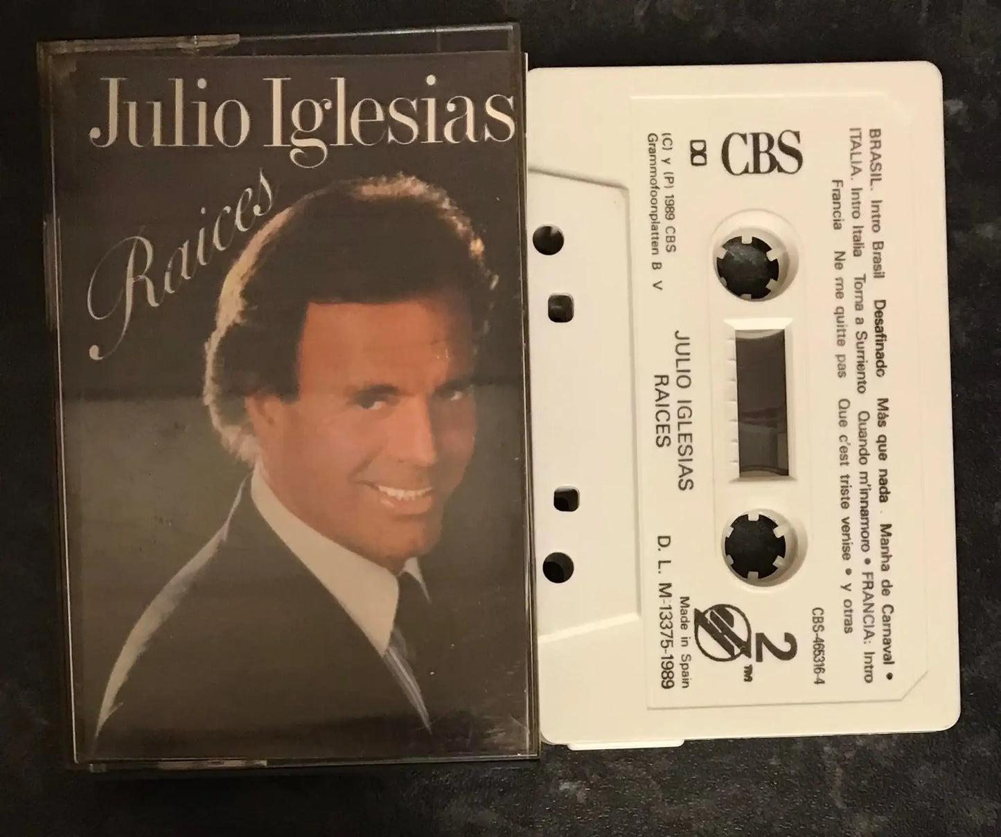 Julio Iglesias, Raices Album, CBS-465316-4, Spain Release, Vintage Cassette Magretro