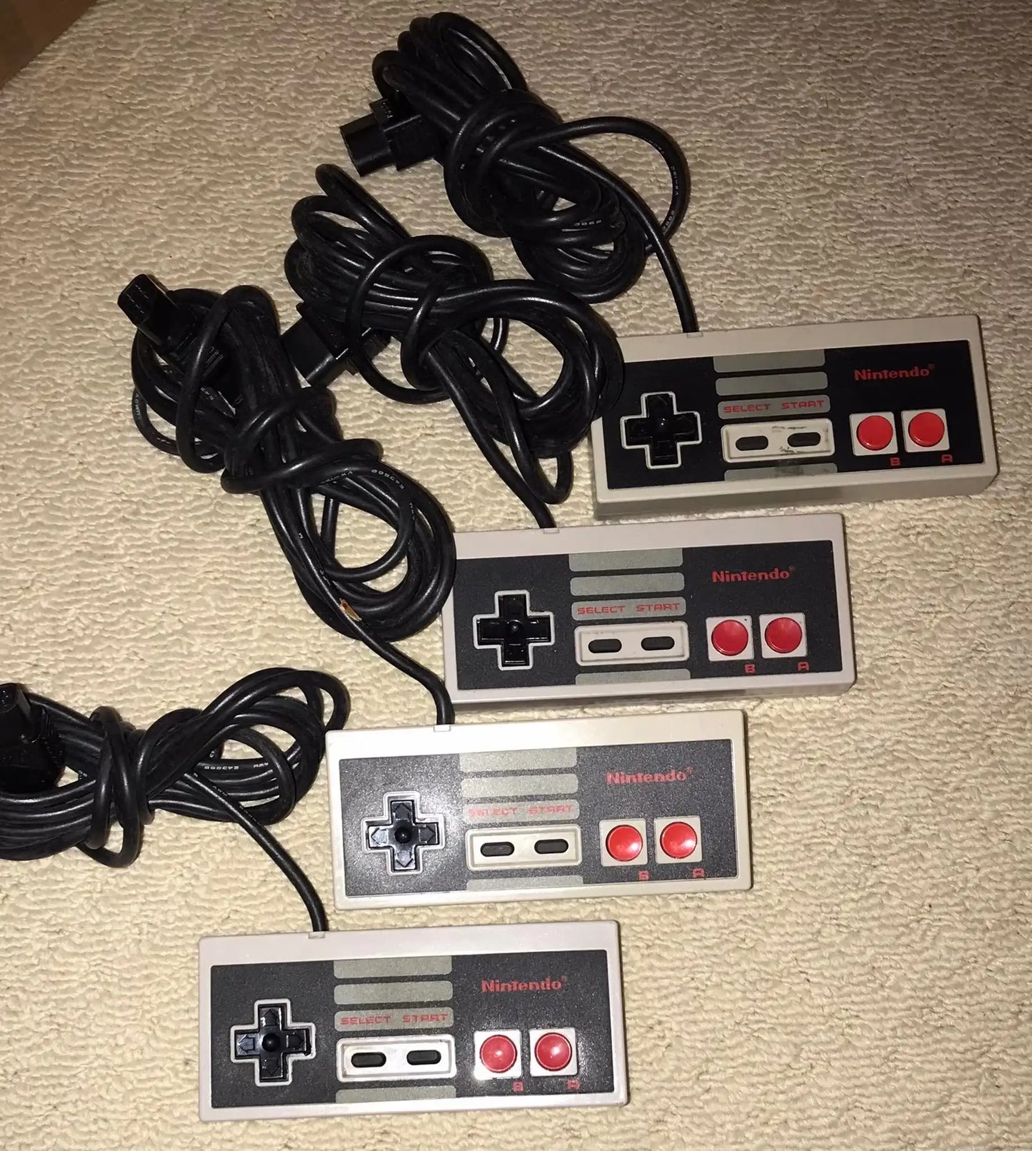 Original Nintendo NES Controller pad NES-004, Set of FOUR, Vintage Magretro