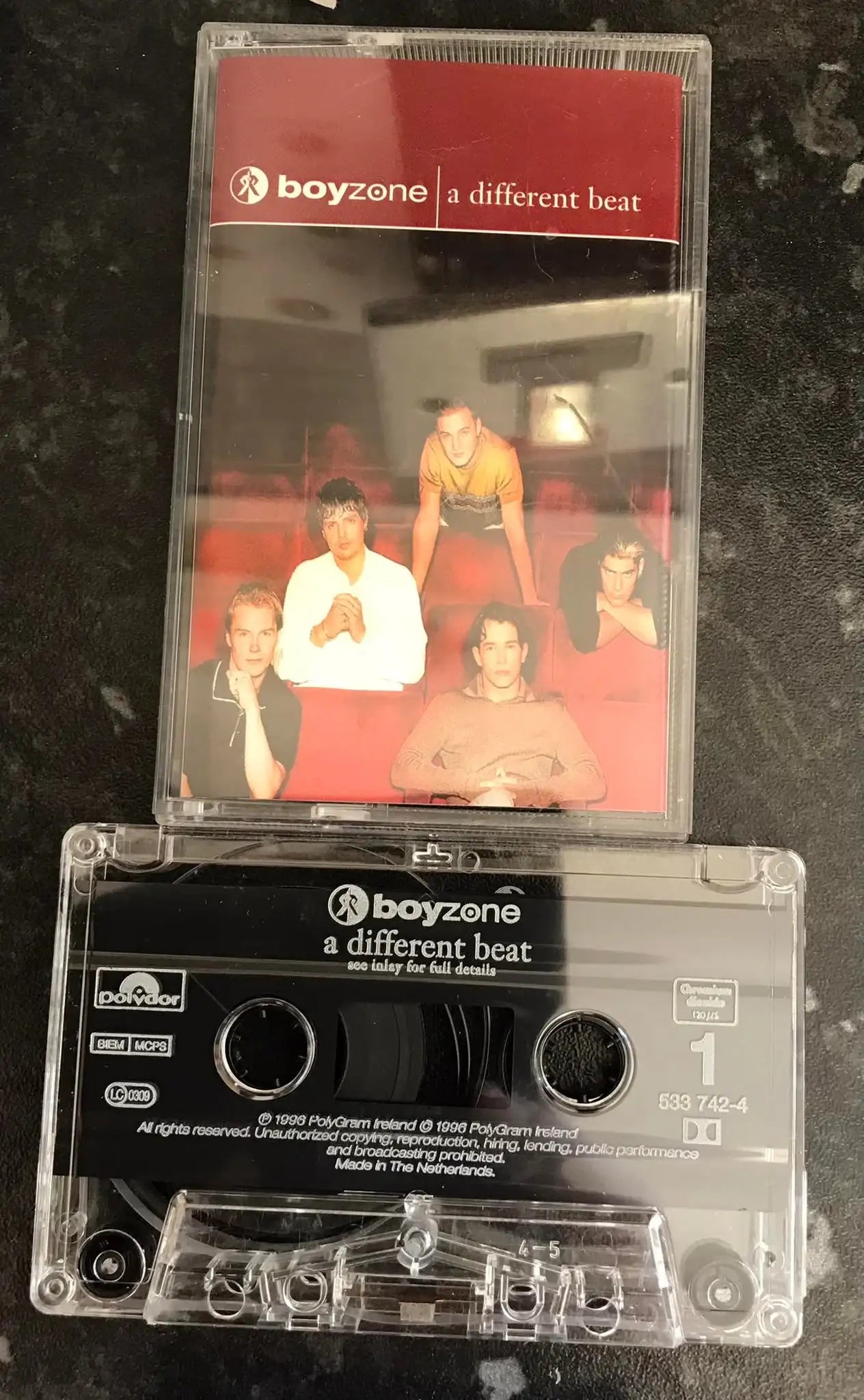 Boyzone, A Different Beat Album, POLYDOR, 533 742-4, Vintage Cassette Magretro