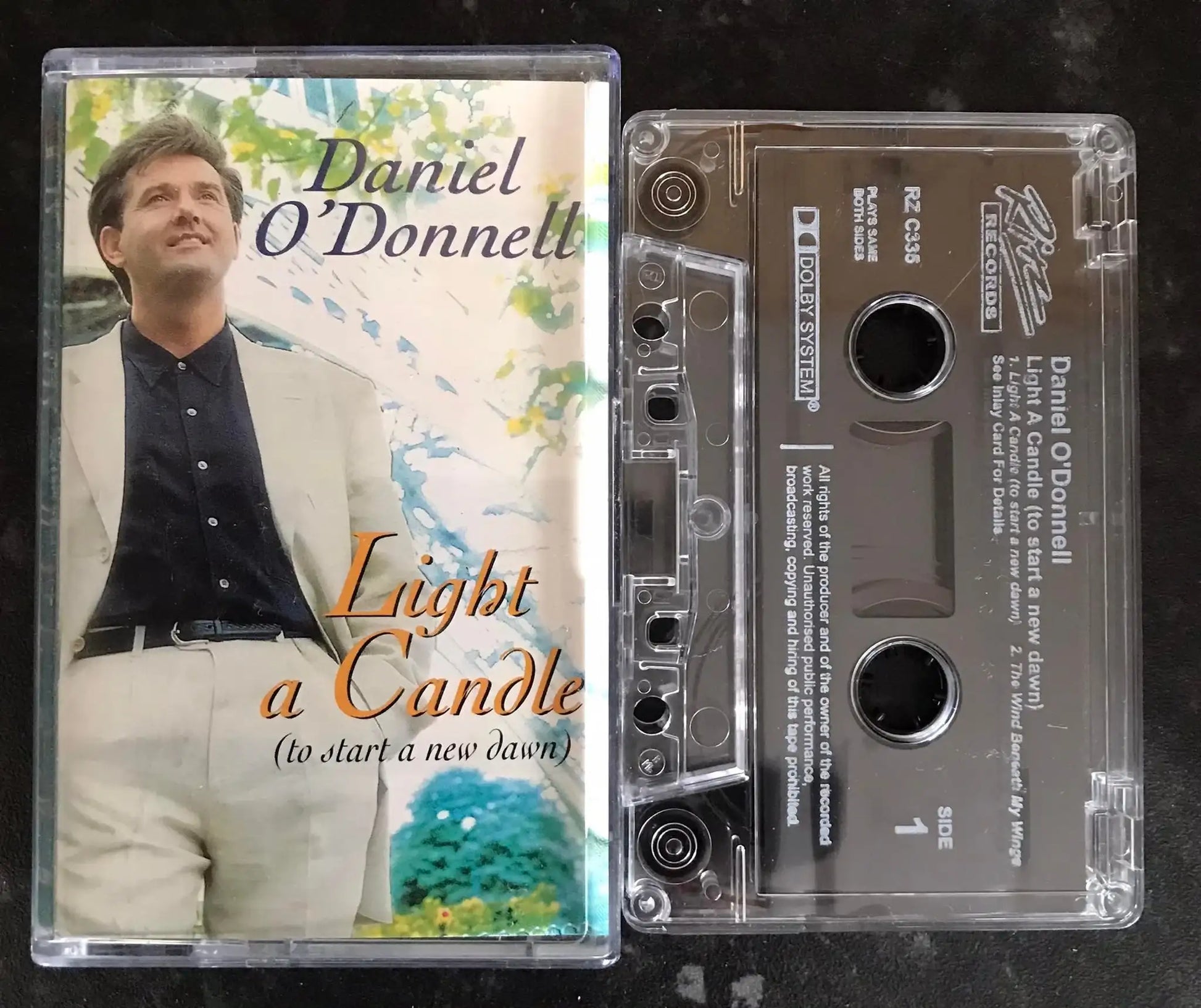 Daniel O'Donnell, Light A Candle (To Start A New Dawn), Ritz Records, RZ C335 Magretro