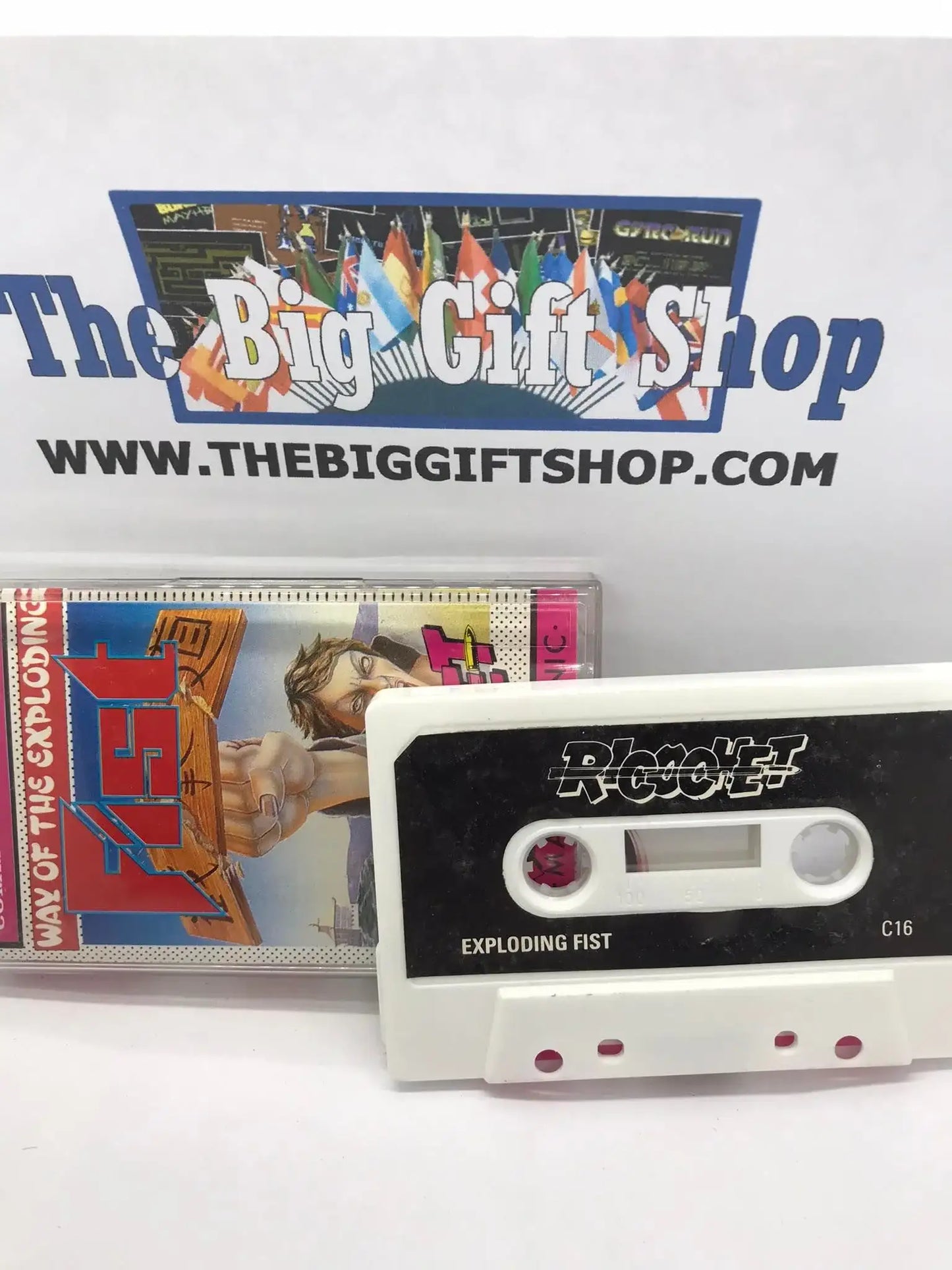 The Way Of The Exploding Fist (Ricochet), Commodore Game for C16, plus/4. Magretro