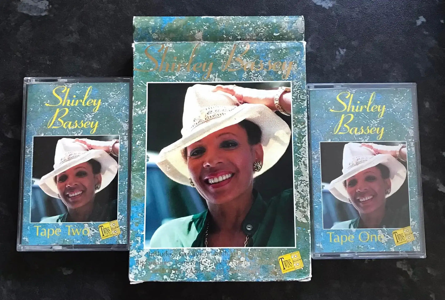 Shirley Bassey Twins Double Cassette Album, Tring International PLC, TTMC110 Magretro