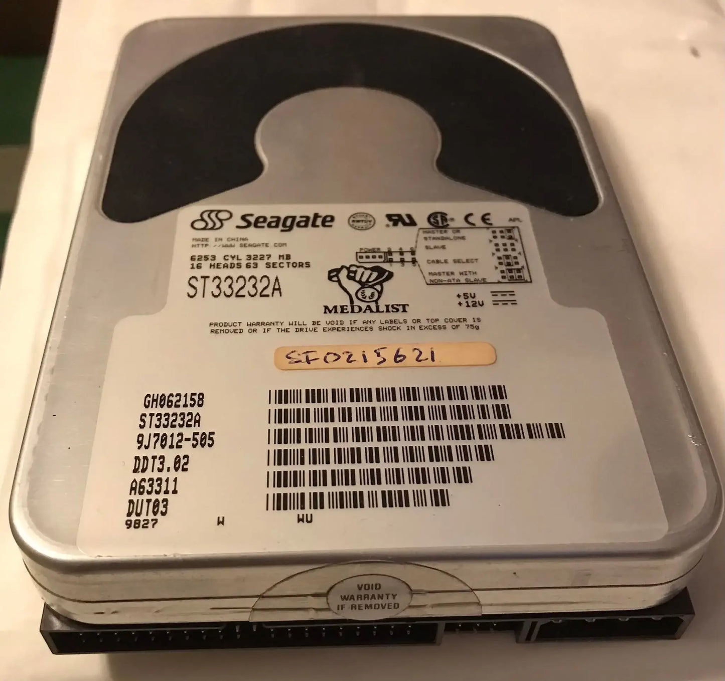 Seagate Medalist 3.2GB Ide 4500RPM 3,5 inch HDD ST33232A Hard Drive Magretro