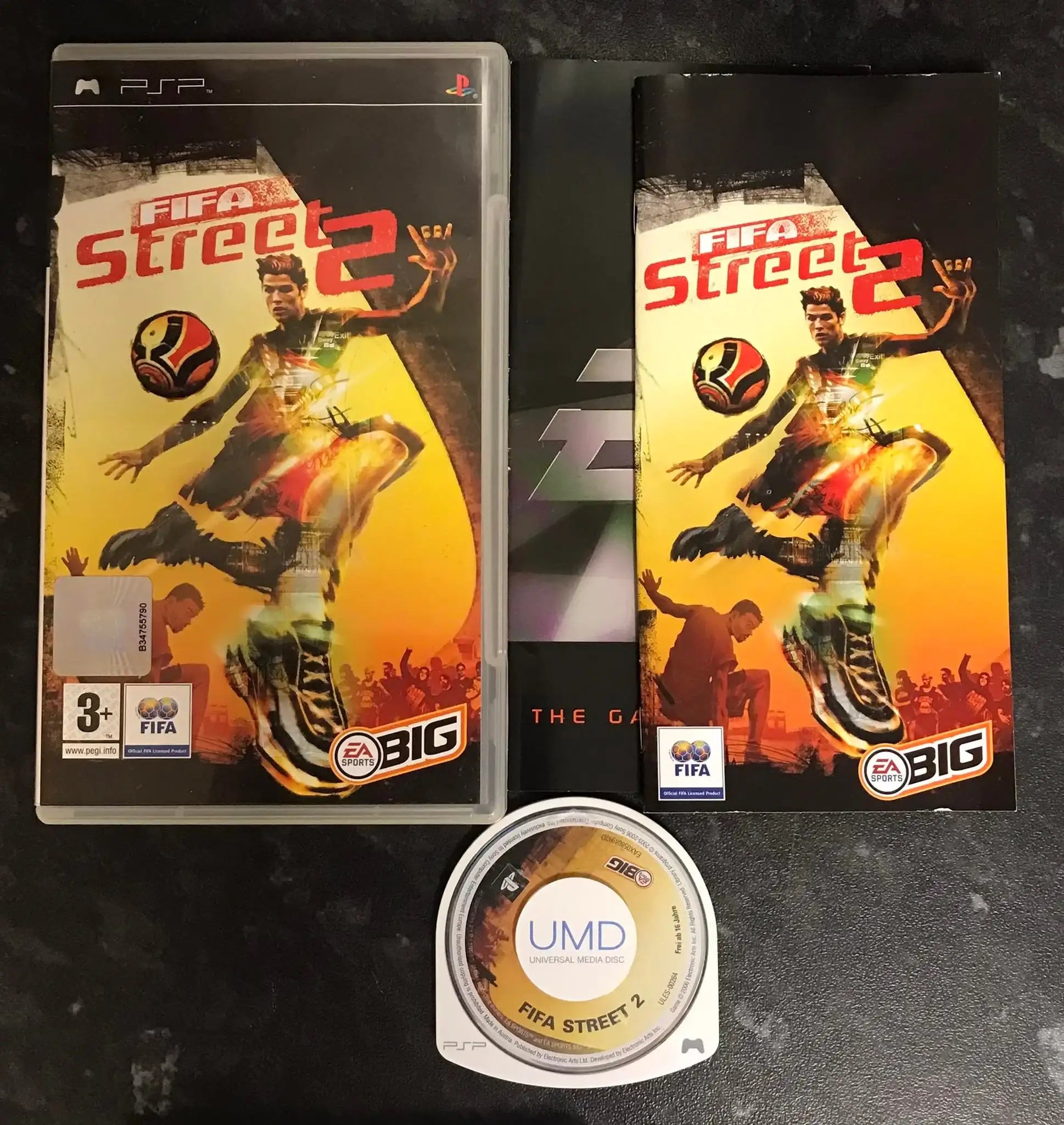 Fifa Street 2, PSP Game Boxed Magretro